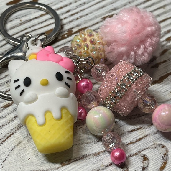 Hello Kitty Handmade Keychain - Picture 3 of 4